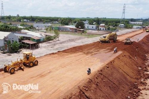 Kiến nghị điều phối nguồn đất đắp từ mỏ Phước Bình