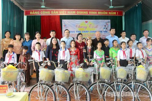 Giúp người yếu thế hòa nhập cộng đồng
