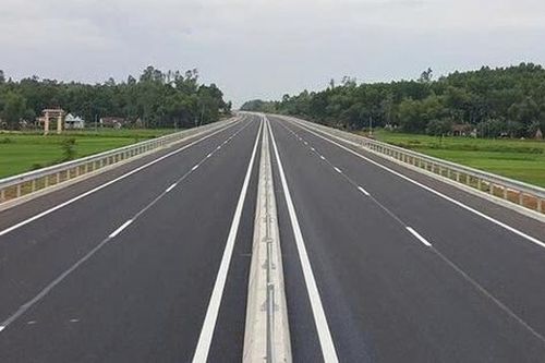 Nghiên cứu thêm phương án huy động vốn đầu tư cao tốc Vinh - Thanh Thủy