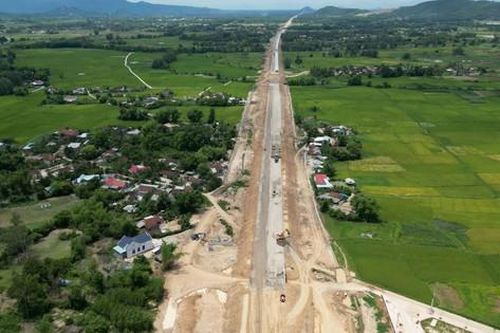 Bình Định yêu cầu sớm xác định khu tái định cư cho cao tốc Quy Nhơn - Pleiku