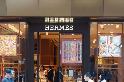 Hermès 'vượt mặt' LVMH, trở thành công ty xa xỉ lớn nhất châu Âu
