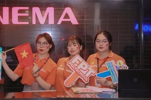 Phim lịch sử chạm đến trái tim người trẻ