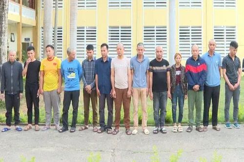 Khởi tố 16 đối tượng tổ chức đánh bạc và đánh bạc