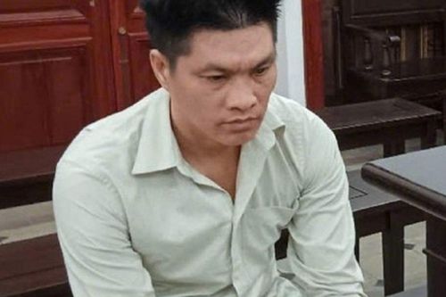 Vụ sát hại 'tình địch' trước cửa phòng trọ ở TP.HCM: 'Tình mới' tử vong, người phụ nữ bỏ trốn cùng 'tình cũ'