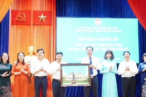 Trao đổi kinh nghiệm công tác Mặt trận giữa Hà Nội với thành phố Hồ Chí Minh và Cần Thơ