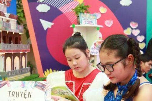 Học sinh háo hức với Ngày hội sách 'Hoàn Kiếm em yêu'