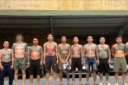 Hà Nội: Bắt 9 đối tượng trong đường dây tín dụng 'đen' có sử dụng súng