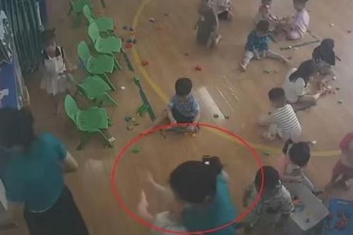Kiểm tra camera, đình chỉ cô giáo mầm non đánh trẻ ở Bắc Ninh