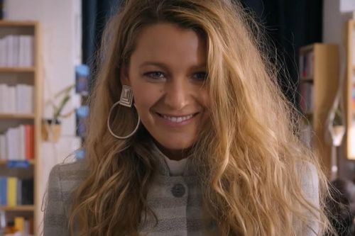Giữa ồn ào kiện tụng, Blake Lively trở lại màn ảnh tiếp tục làm 'cô gái thao túng'