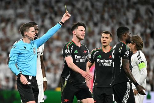 Rice trách móc đồng đội dù Arsenal vào bán kết
