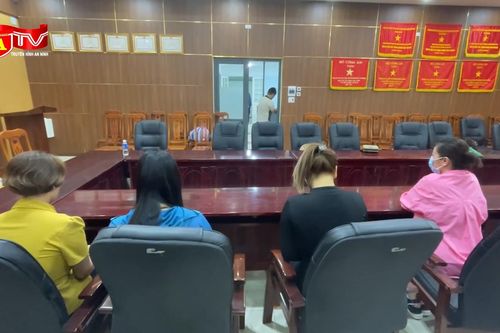Chân dung 'ông trùm' điều hành các hội nhóm Lan Quế Phường, chợ tình... online