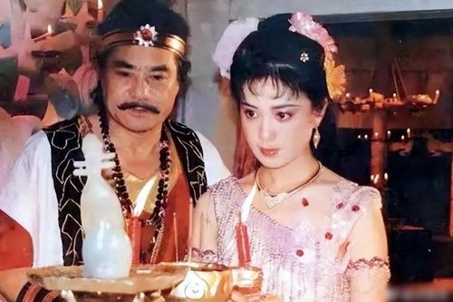 Cuộc đời sóng gió của 'Đát Kỷ đẹp nhất màn ảnh'