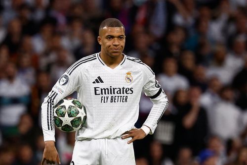 Chuyện gì đang xảy ra với Mbappe