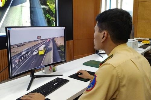 Sáu tình huống phân luồng giao thông dịp kỷ niệm 50 năm Giải phóng miền nam