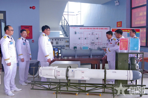 Bảo đảm chất lượng vũ khí trang bị, vật tư kỹ thuật cho mọi nhiệm vụ