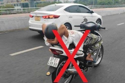 'Quái xế' lại làm xiếc