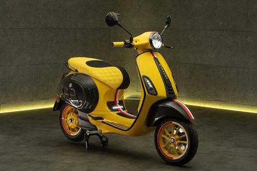 Vespa Primavera Elettrica hơn 200 triệu độ cực đẹp từ Mansory