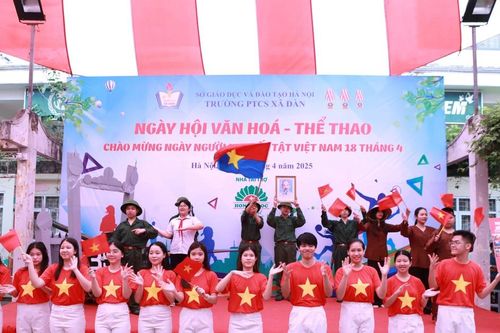 Sôi nổi hoạt động văn hóa thể thao dành cho học sinh khiếm thính