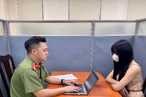 'Câu view' bằng clip có nội dung đánh bạc, 'Cô giáo Hương' bị công an xử phạt