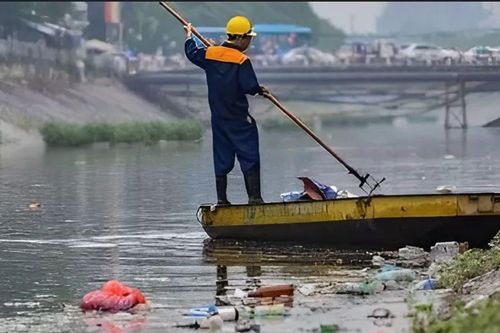 Cấp bách xử lý ô nhiễm lưu vực sông