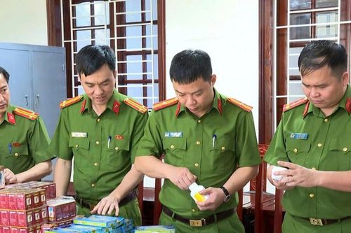'Vạch mặt' những loại thuốc bị thu giữ trong đường dây sản xuất thuốc giả 'khủng'