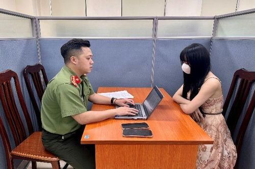 Đăng clip đánh bạc câu 'view', hai chủ tài khoản Facebook bị phạt