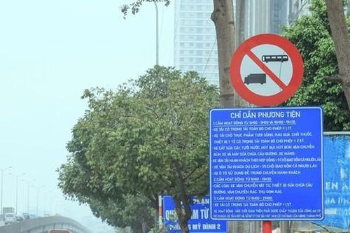 'Tối hậu thư' liên quan bất cập đèn tín hiệu, biển báo đường bộ