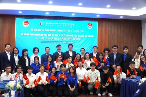 Thanh niên Việt - Trung trao đổi phương thức hoạt động Đoàn trong tình hình mới