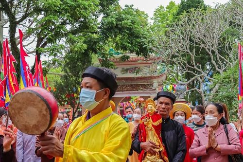 Nhiều trải nghiệm văn hóa độc đáo tại lễ hội đền Thánh Mẫu ở Trà Cổ