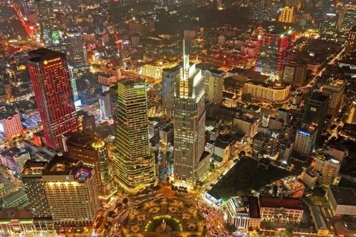 Lịch sử Thành phố Hồ Chí Minh - trung tâm kinh tế, văn hóa, giáo dục của cả nước