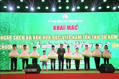 Bến Tre khuyến khích và phát triển phong trào đọc sách