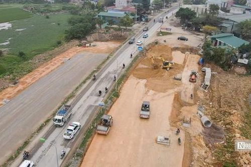 Hiện trạng tuyến đường hơn 8.100 tỷ đồng ở ngoại thành Hà Nội đang được mở rộng