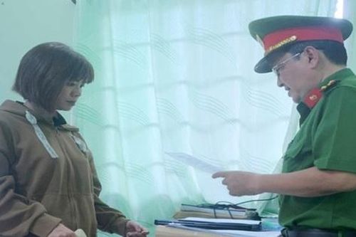 Bắt người phụ nữ lừa đảo tinh vi trên không gian mạng