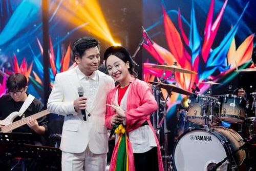 Cuộc sống và hành trình bên nhau suốt hơn 20 năm của cặp vợ chồng đều là NSND