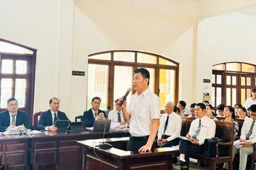 Xét xử vụ 680 căn nhà xây trái phép tại Đồng Nai: Các bị cáo bị đề nghị mức án từ 16-18 tháng tù