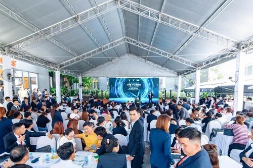 C.Holdings và doanh nhân Nguyễn Quốc Cường trợ giá cho người trẻ mua nhà