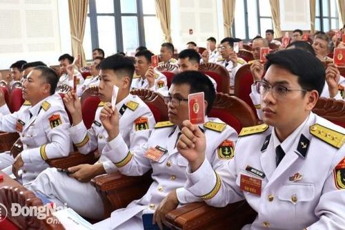 Đại tá Nguyễn Hữu Lương tái đắc cử Bí thư Đảng ủy Trung tâm Bảo đảm kỹ thuật Vùng 2 Hải quân