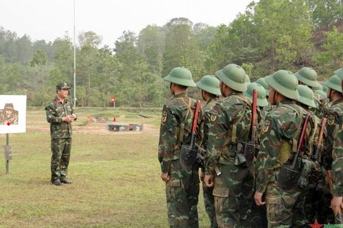 Chiến sĩ mới Trung đoàn 43 tự tin trưởng thành trong huấn luyện