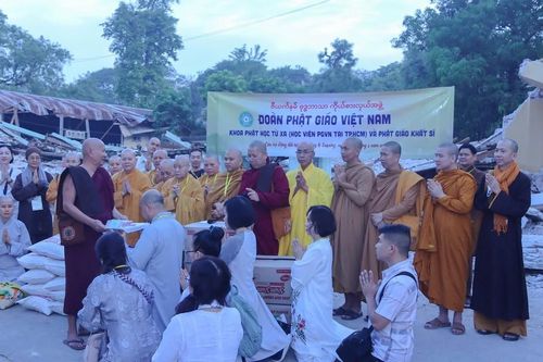 Khoa Phật học từ xa - Học viện Phật giáo VN tại TP.HCM và Phật giáo hệ phái Khất sĩ hỗ trợ người dân Myanmar