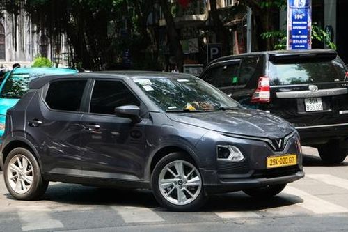 Lý giải về hiện tượng VinFast VF 5