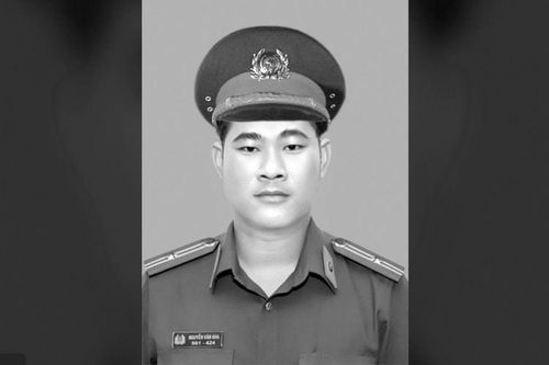 Truy thăng cấp bậc hàm, hỗ trợ gia đình cán bộ Công an xã hy sinh khi làm nhiệm vụ