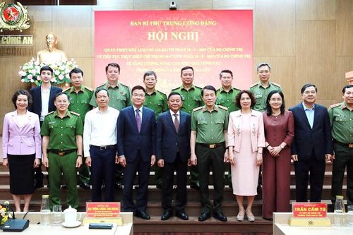 Chung tay xây dựng một xã hội không ma túy trong tương lai gần