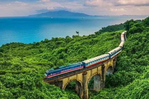 Nhiều tuyến tàu hỏa chặng ngắn đang hút khách