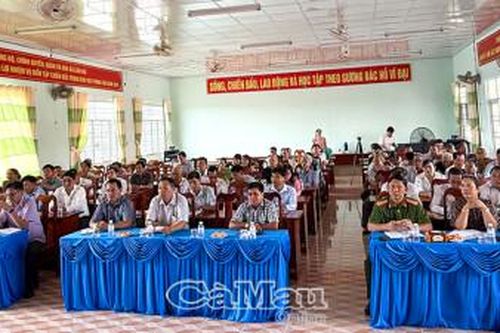 Cử tri xã Lâm Hải đề nghị xem xét chế độ cho cán bộ không chuyên trách