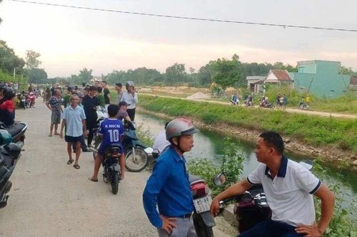 Phát hiện thi thể mẹ và con trai chưa đầy 2 tuổi dưới kênh ở Quảng Nam: Xót xa nội dung tờ giấy ở hiện trường