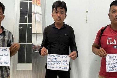 'Cát tặc' cùng người thân gây náo loạn trụ sở Công an xã