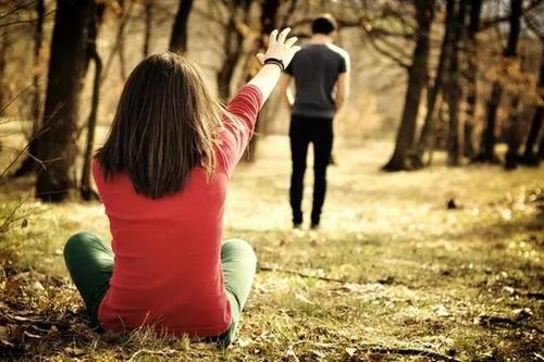 Chồng bất lực vì suốt ngày bị vợ so sánh với người này