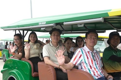 Miễn phí tuyến xe điện mới cho du khách tại đảo Cát Bà (Hải Phòng) từ 18/4