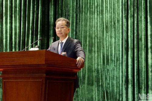 Nêu cao hơn nữa vai trò, trách nhiệm của mỗi cán bộ, đảng viên trong thực thi công vụ