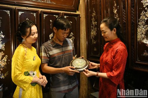 Phố cổ Hà Nội hòa nhịp 'khúc ca thống nhất'